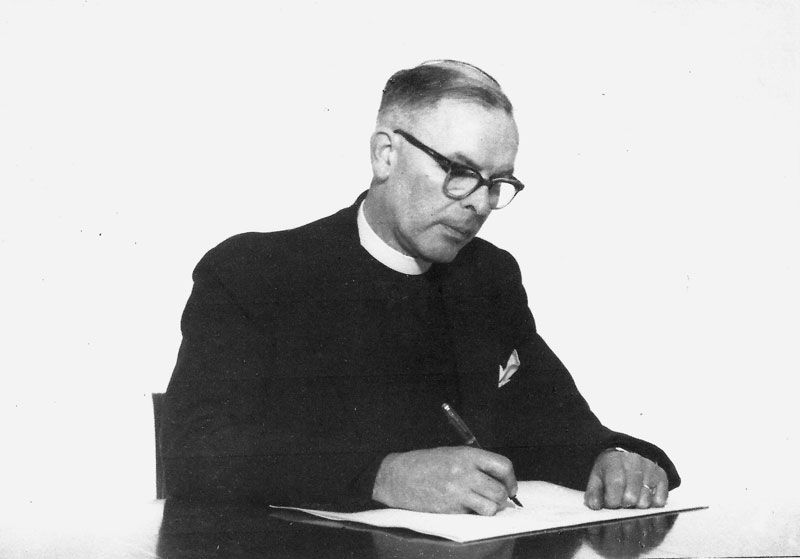 Picture-10-Rev-L-Wilkinson